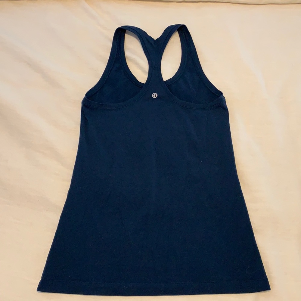 Lululemon navy blue size 8 athletic top